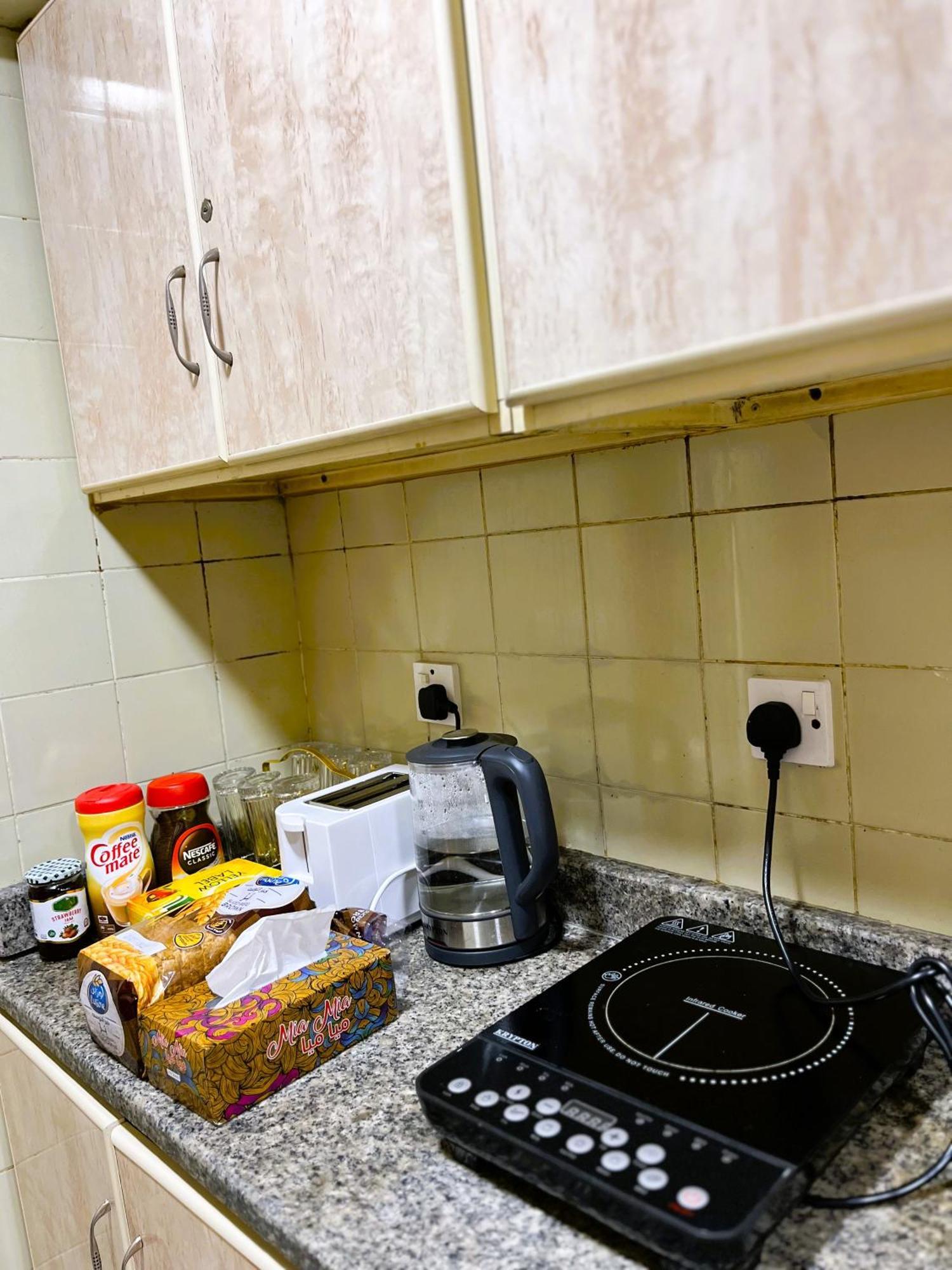 Yoko Luxury Hostel Dubaï Extérieur photo